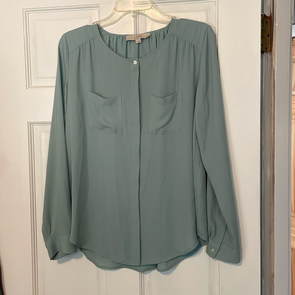 Loft blouse, small.